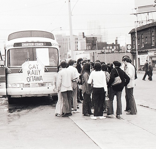 ottawa rally bus